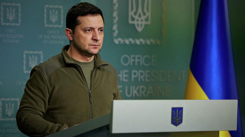 الرئيس الأوكراني يطلق سراح السجناء ذوي الخبرة القتالية 