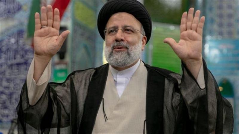 الرئيس الإيراني يدعو إلى الإسراع بتنفيذ خط سكة حديد شلامجة - بصرة