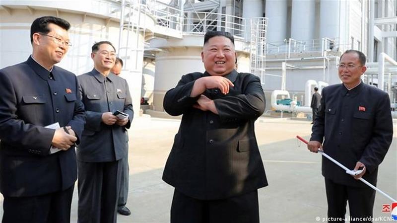 رئيس كوريا الشمالية يمنع شعبه من الضحك طوال 11 يوماً!